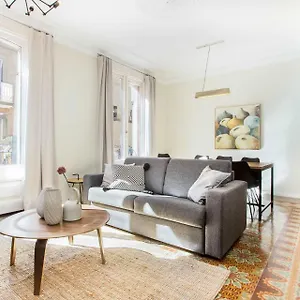 4bedroom With Balcony In Ramblas 1 1 , Barcelona Spain